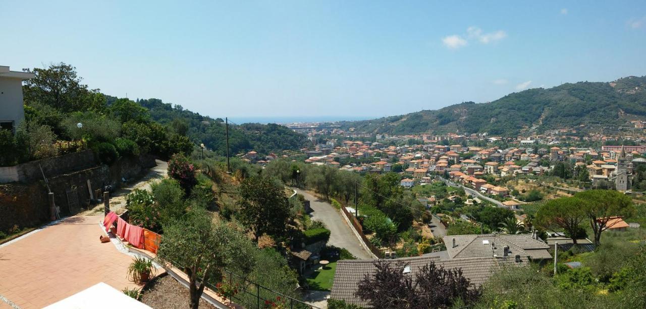 Room In Villa - Room In The Hills With Garden And Sea View San Salvatore  Exterior foto